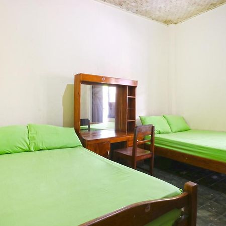 Hotel Mawar 2 Denpasa Buitenkant foto