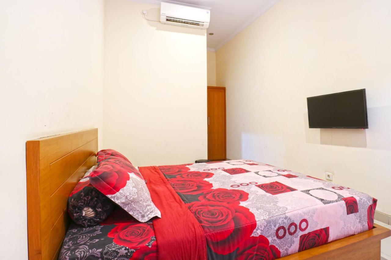 Hotel Mawar 2 Denpasa Buitenkant foto