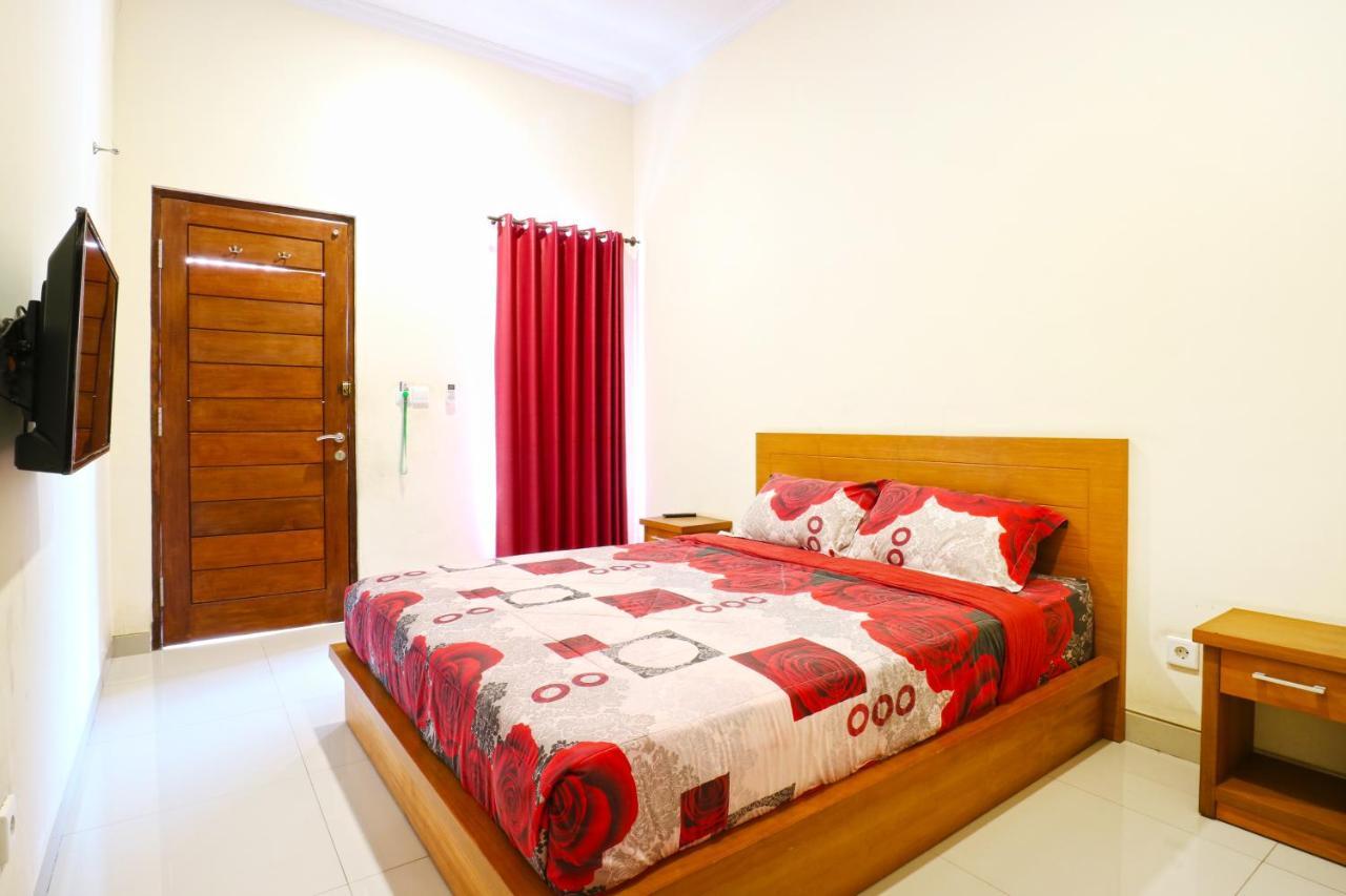 Hotel Mawar 2 Denpasa Buitenkant foto